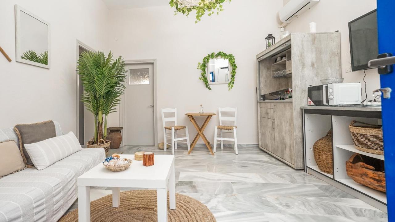 Traditional Dame Apartment Mesi  Ngoại thất bức ảnh