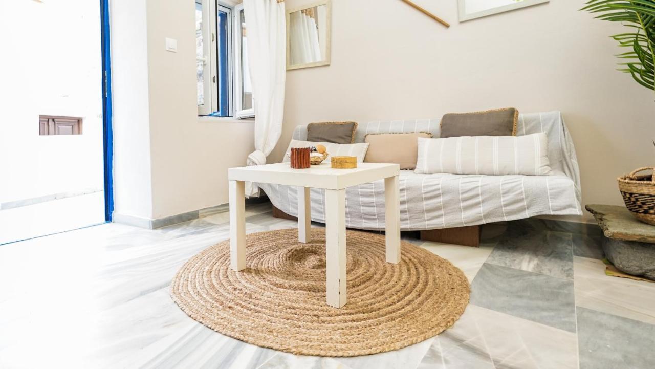 Traditional Dame Apartment Mesi  Ngoại thất bức ảnh